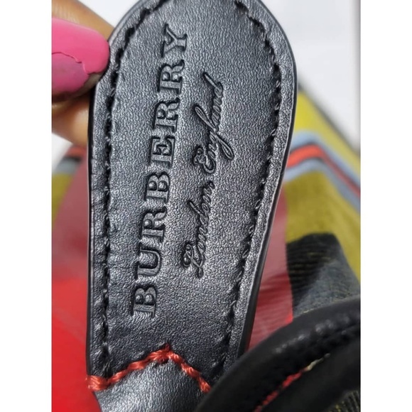 Authentic BURBERRY Tartan Fabric and Leather Clutch/Pouch - Picture 9 of 12